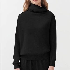 Cuyana Black Cashmere Asymmetrical Turtleneck Sweater XS